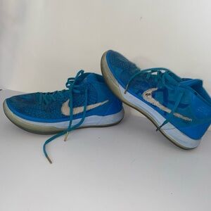 Size 10 Men’s Kobe Bryant Sneakers Blue AQ2721-900